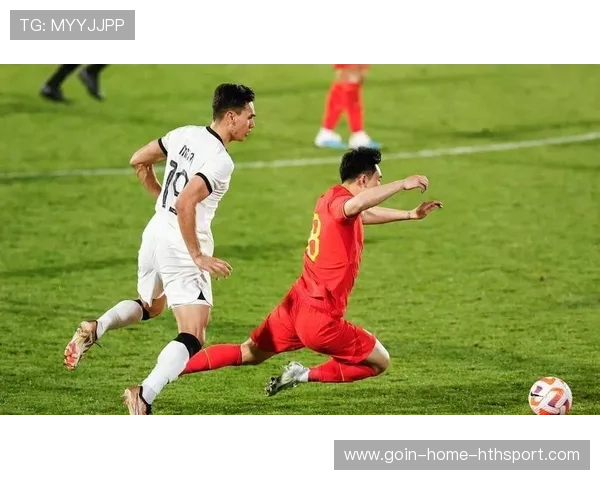 老鹰边路跑动：抢点时机精准到位